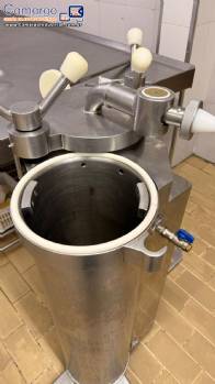 Canh�o pneum�tico para embutideira em a�o inox 45 litros