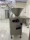 Embutideira cont�nua � v�cuo em inox 2000 kg / h para lingui�as espetinho Vemag