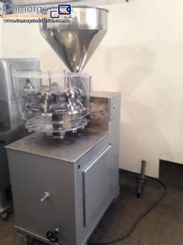 Envasadora de bisnaga met�lica Meteor