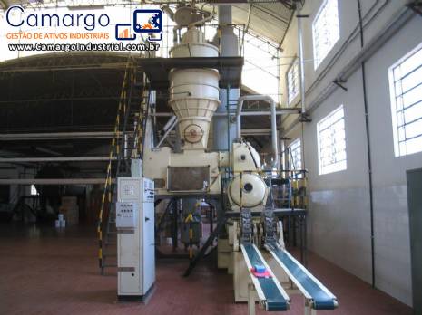 Estrutura completa extrusora triplex sab�o em barra 3.000 kg / h Mazbra Grupo Mazzoni