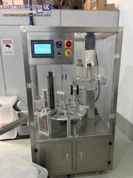 Envasadora dosadora e seladora rotativa autom�tica em inox de c�psulas de caf�